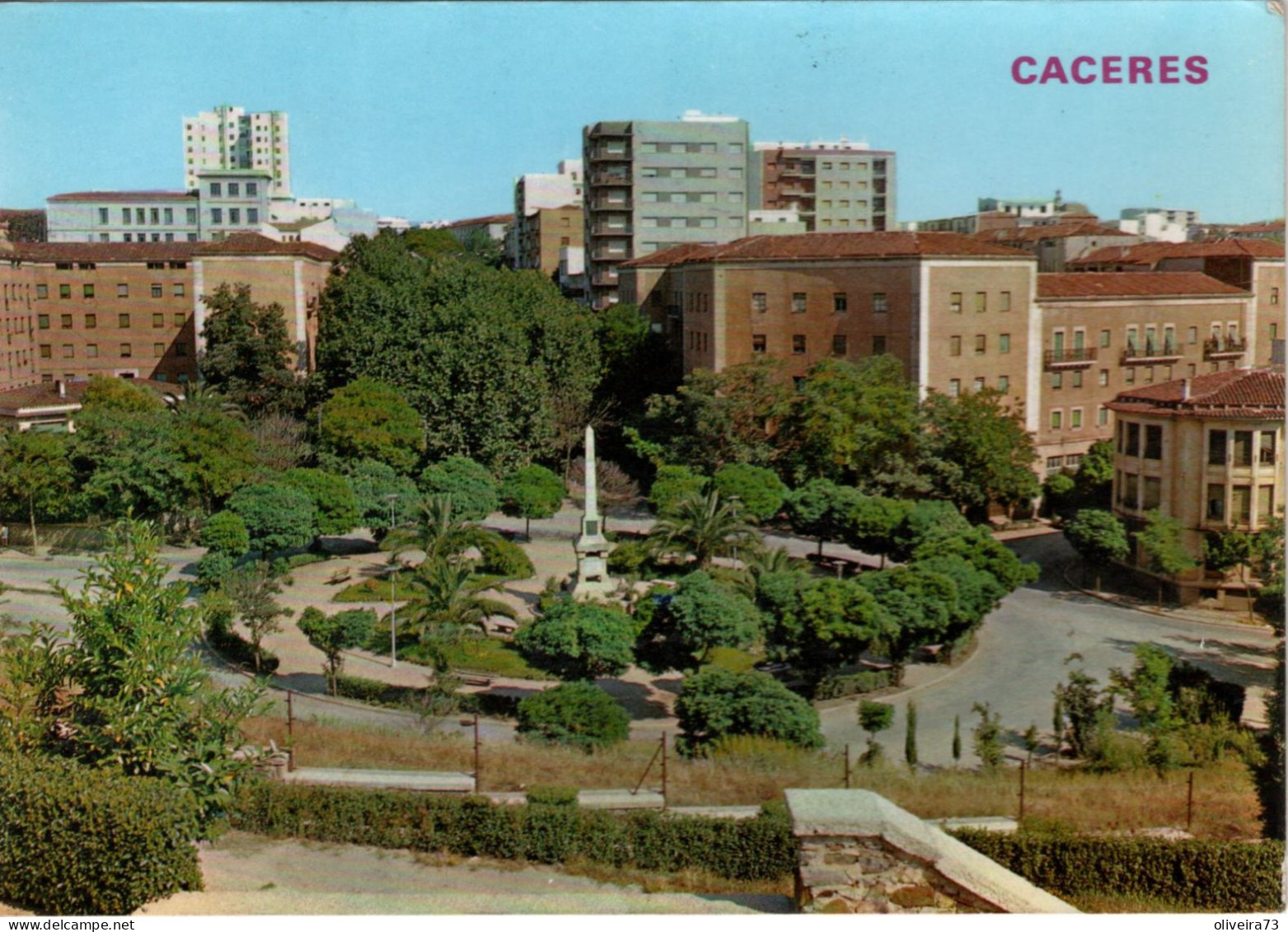 CACERES - Plaza De Colón - Cáceres