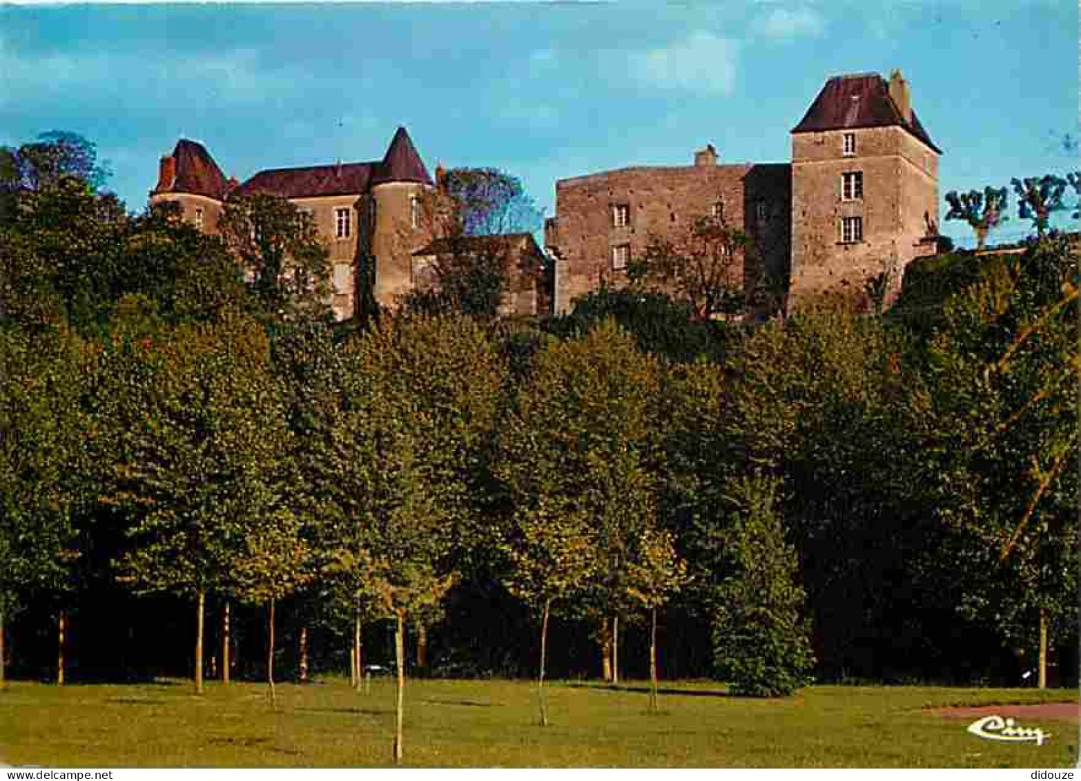 86 - Lusignan - Le Château - Carte Neuve - CPM - Voir Scans Recto-Verso - Lusignan