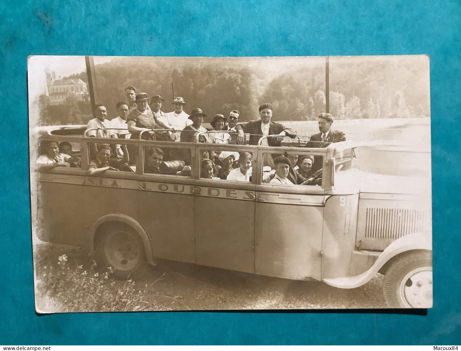 65  /carte Photo  Car De Touristes Lourdes - Busse & Reisebusse