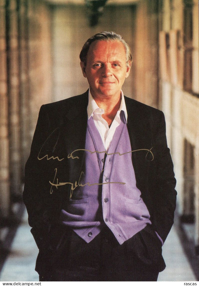 PHOTO GRAND FORMAT 1 - ENV 1 - CINEMA - PHOTO DEDICACEE DE L'ACTEUR AMERICAIN ANTHONY HOPKINS - Signed Photographs