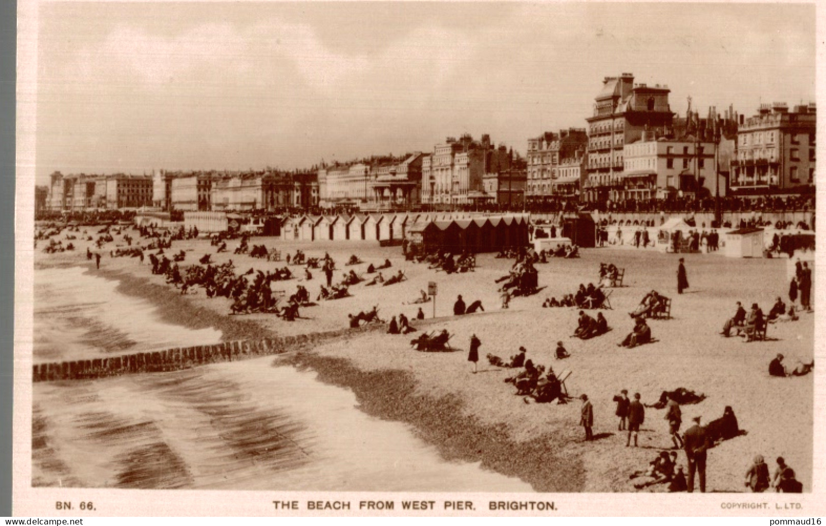 CPSM The Beach From West Pier Brighton - Brighton