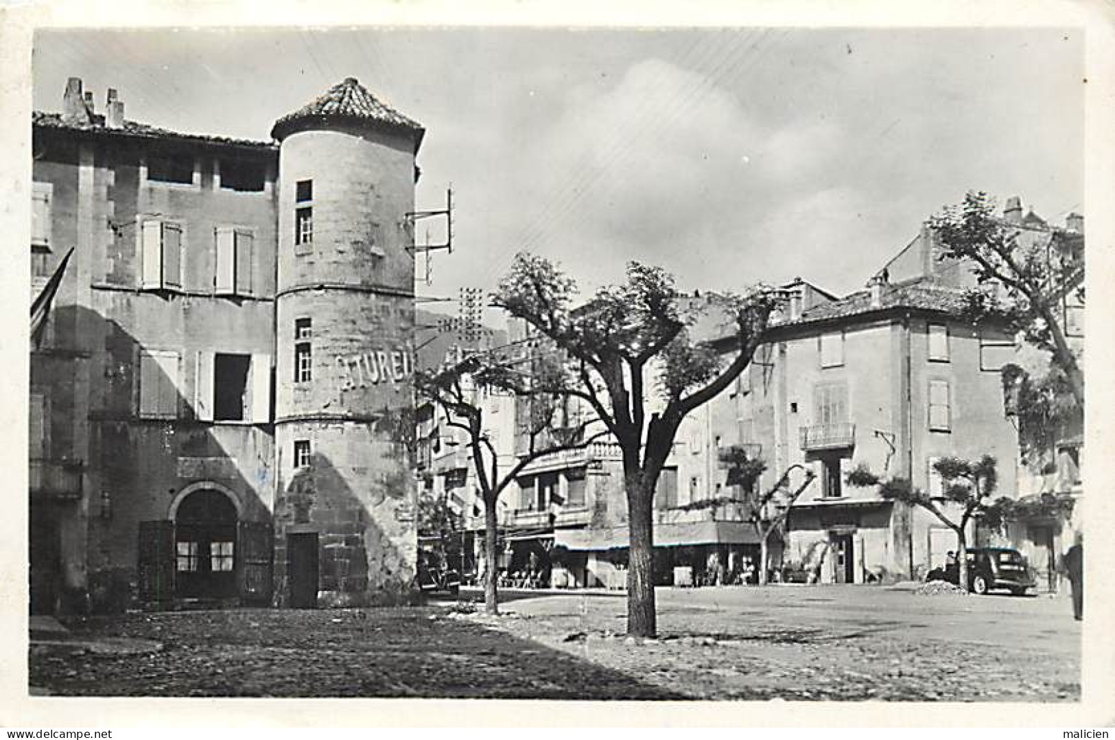 - Dpts Div.-ref-BN399- Ardèche - Les Vans - Place Henri Thibon - - Les Vans