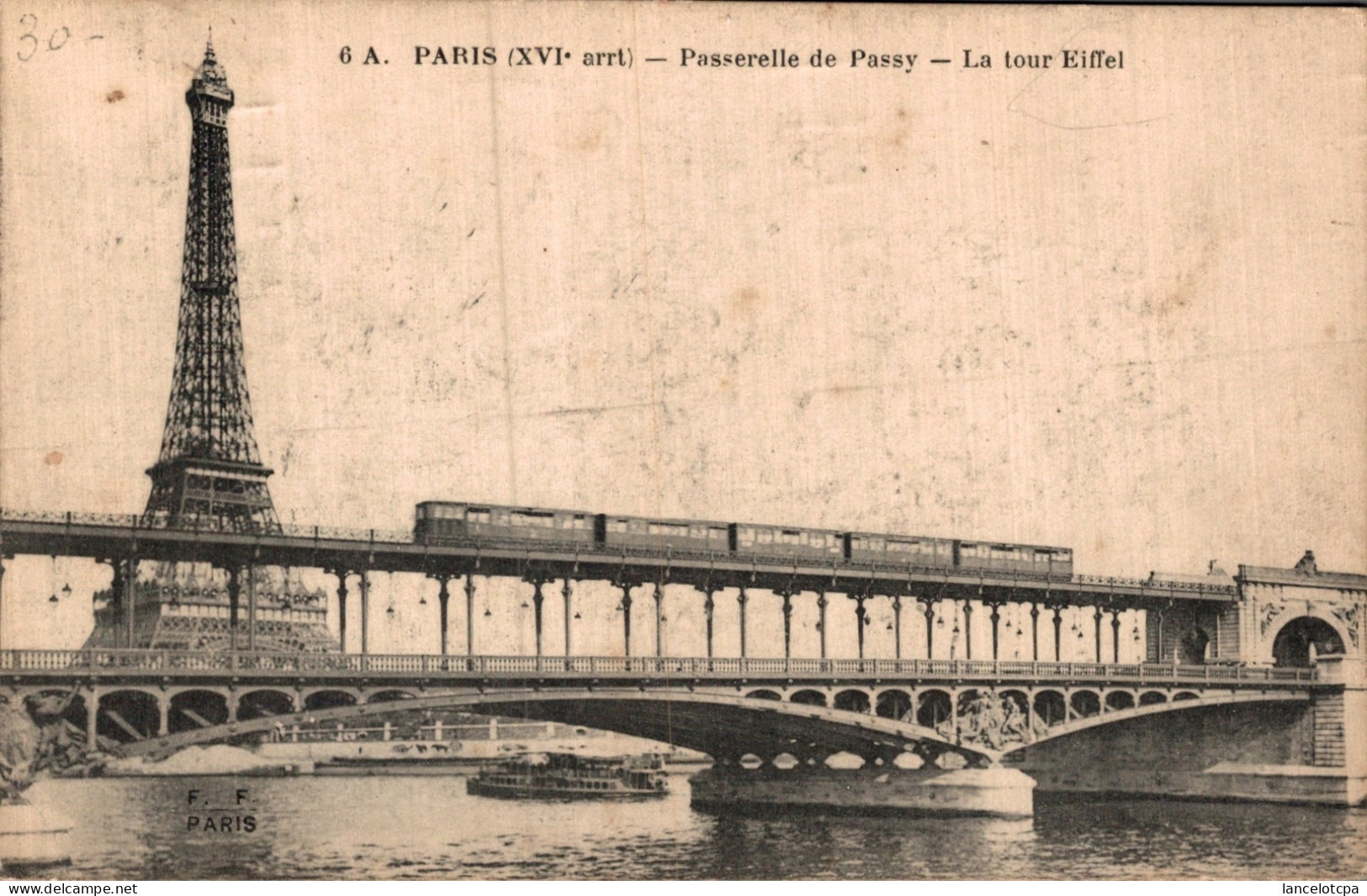 75 - PARIS / LE METRO A LA PASSERELLE DE PASSY - LOT DE TROIS CPA - Public Transport (surface)