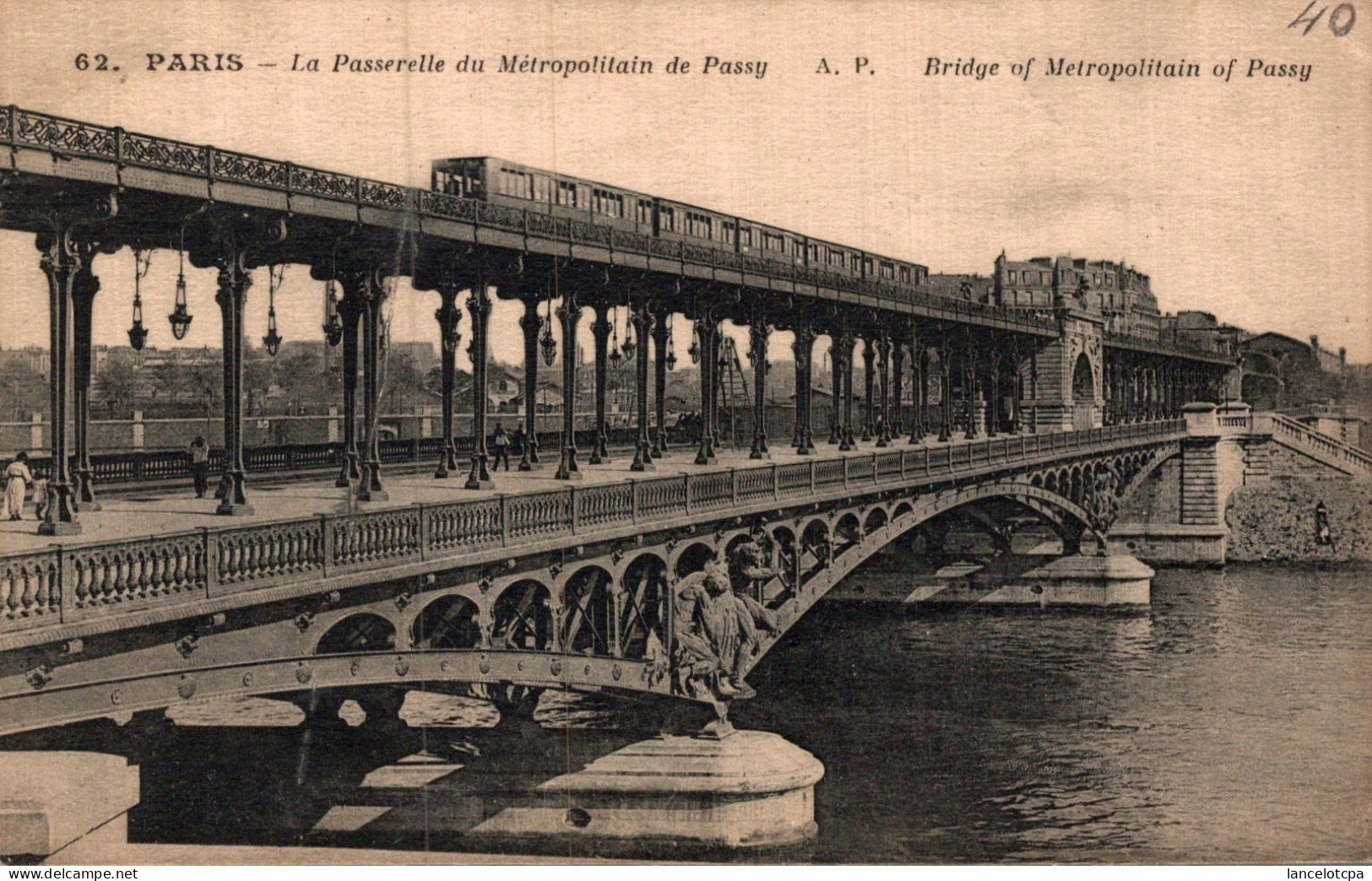 75 - PARIS / LE METRO A LA PASSERELLE DE PASSY - LOT DE TROIS CPA - Trasporto Pubblico Stradale