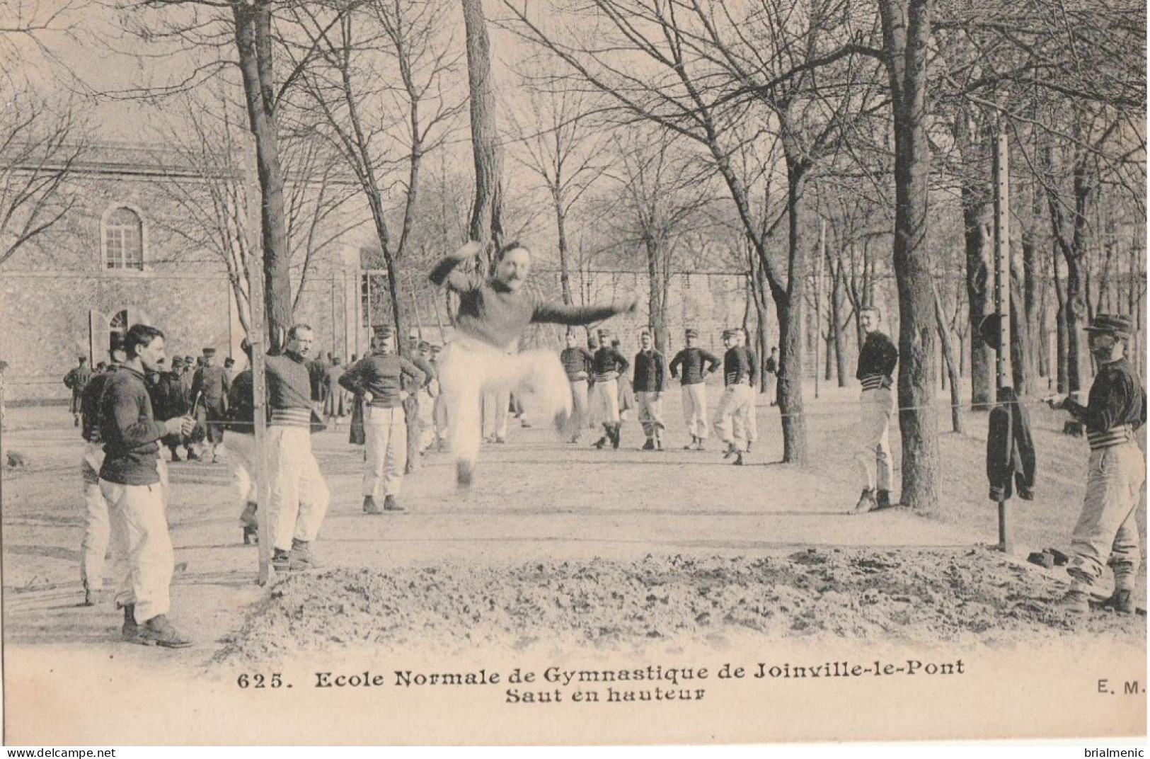 JOINVILLE Ecole Normale De Gymnastique   Saut En Hauteur - Joinville Le Pont