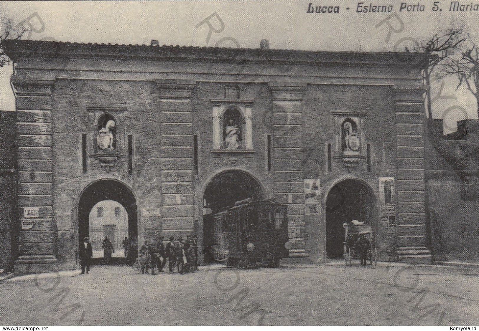 CARTOLINA  C9 LUCCA,TOSCANA-ESTERNO PORTA S.MARIA (RIPRODUZIONE)-FORMATO PICCOLO-STORIA,BELLA ITALIA,NON VIAGGIATA - Lucca