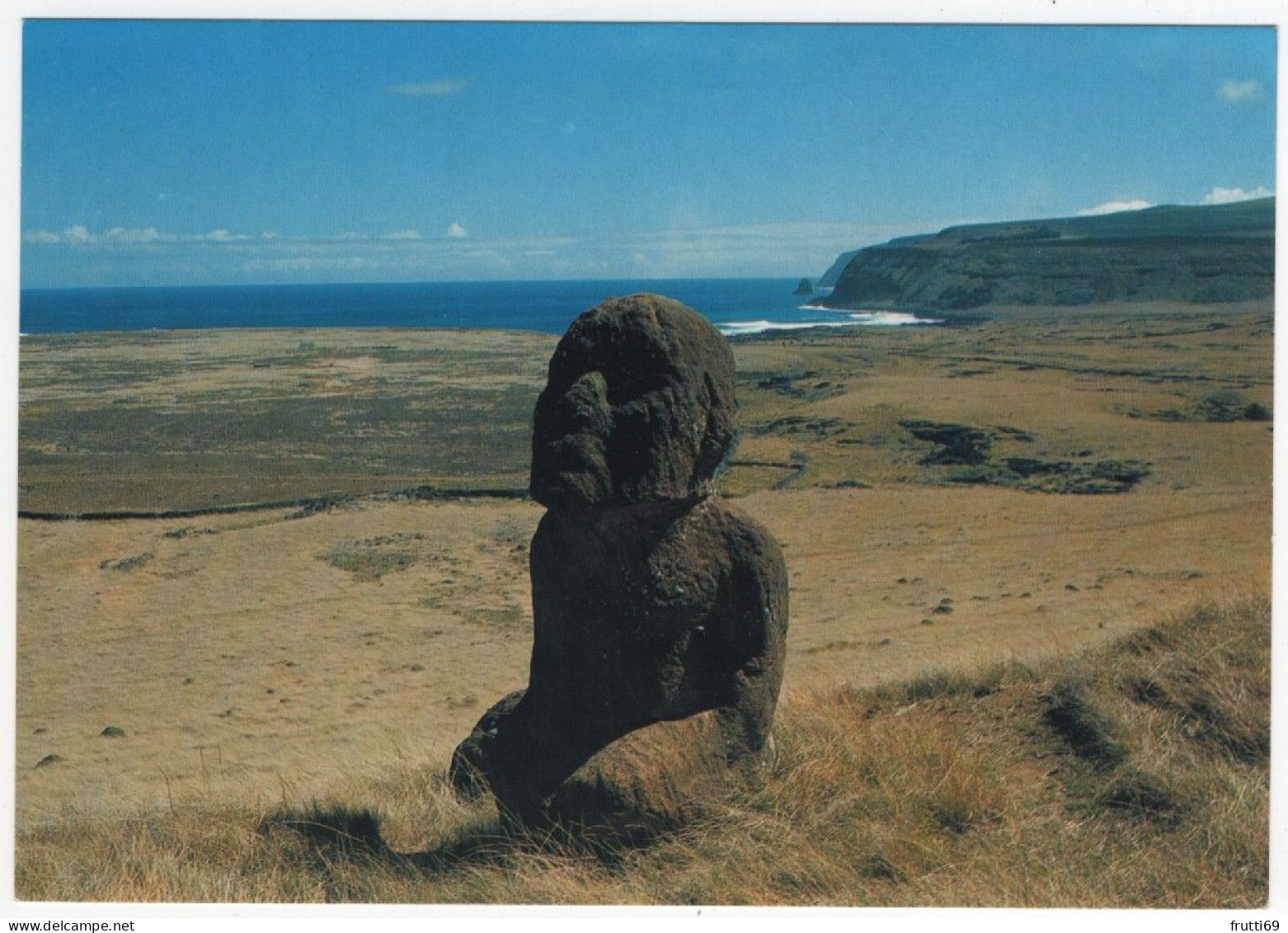 AK 214394 RAPA NUI / EASTER ISLANDS / ISLA DE PASCUA  - Moai Tuturi - Volcan Rano Raraku - Rapa Nui