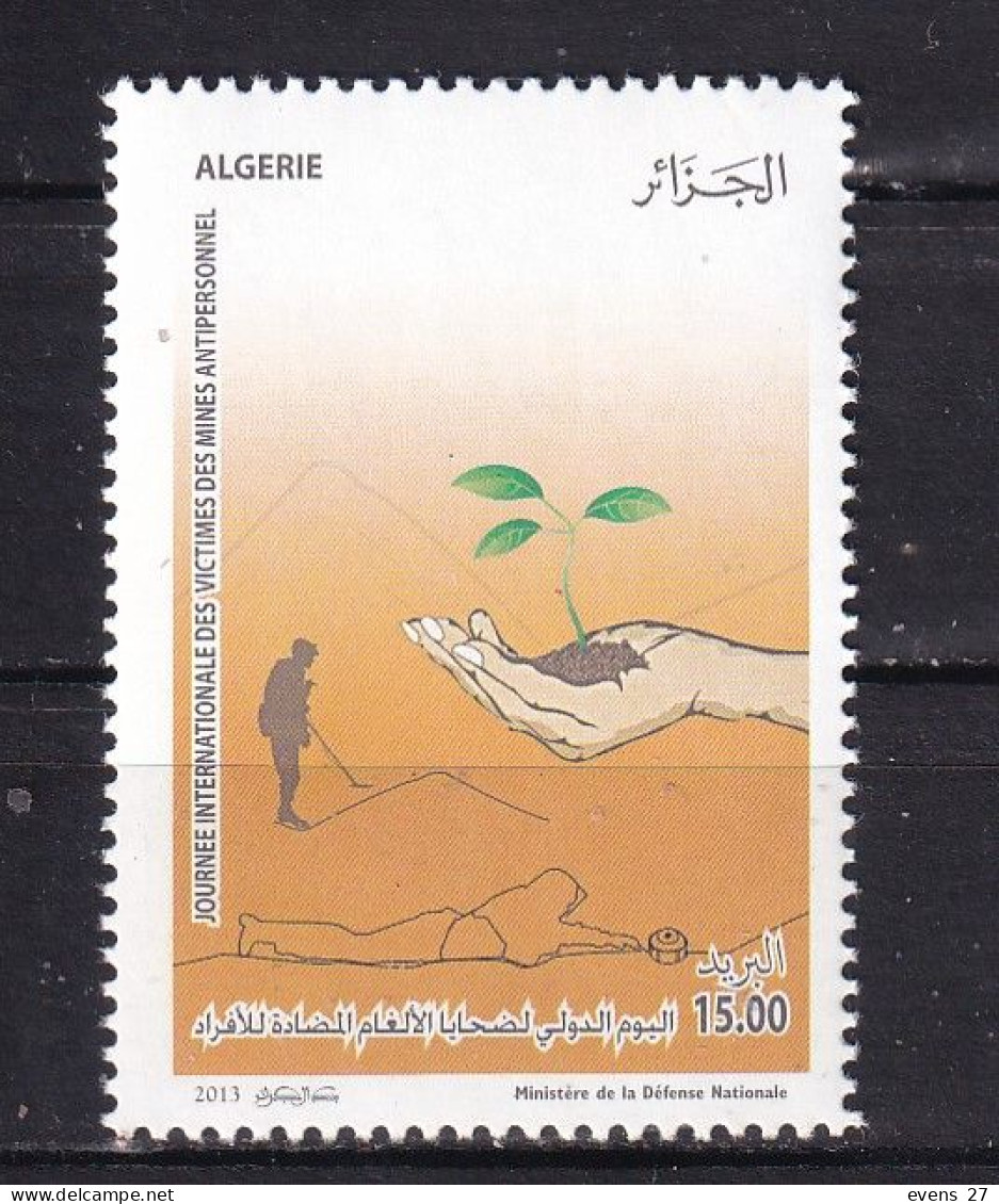 ALGERIA-2013-CLEARING LANDMINES-MNH. - Algeria (1962-...)