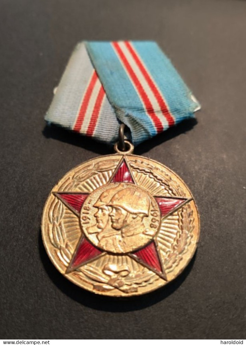 MEDAILLE RUSSE - 50 ANS DES FORCES ARMEES - Russia