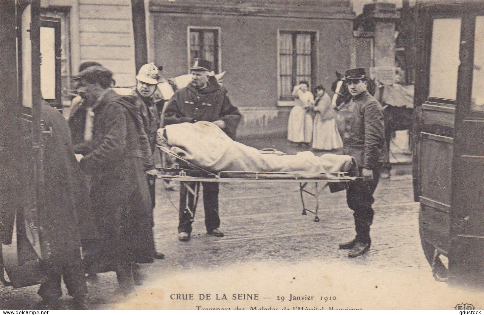 Paris - Crue De La Seine - 29 Janvier 1910 - Transport Des Malades De L'Hôpital Boucicaut - Inondations De 1910