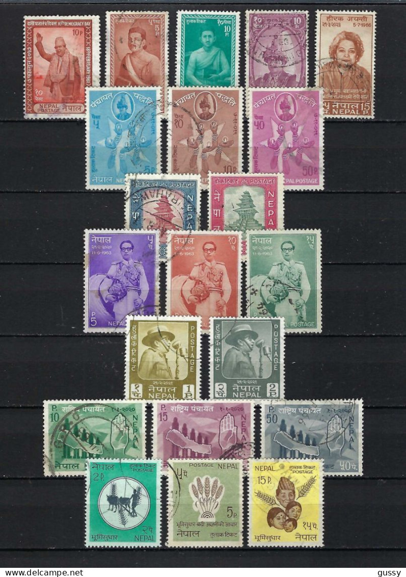 NEPAL Ca.1950-70: Lot D' Obl. - Nepal