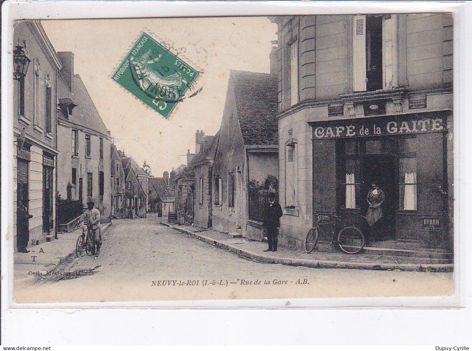 NEUVY-le-ROI: Rue De La Gare - Très Bon état - Neuvy-le-Roi