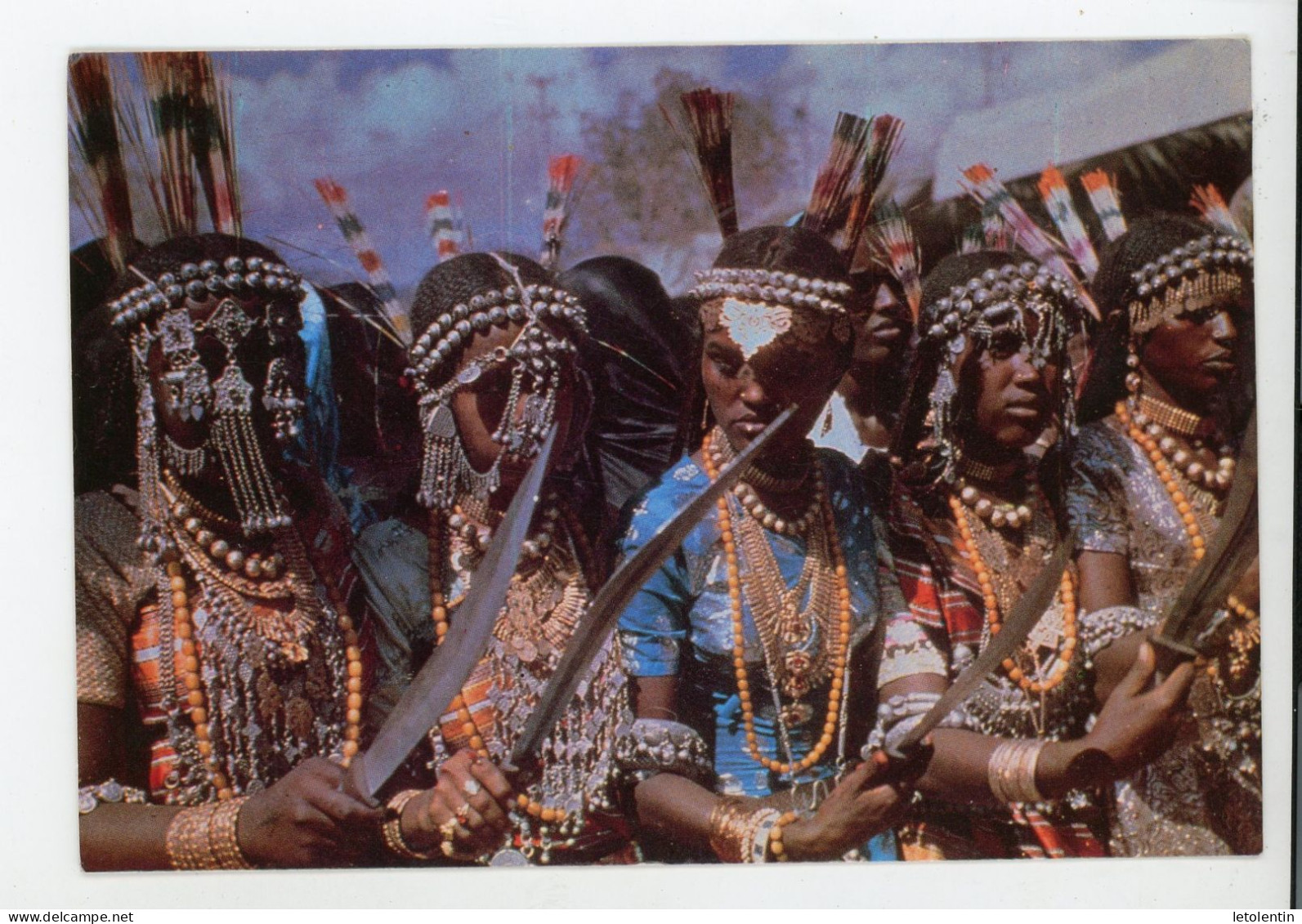 CPM:  DJIBOUTI -  COSTUMES DE FÊTES - Somalië