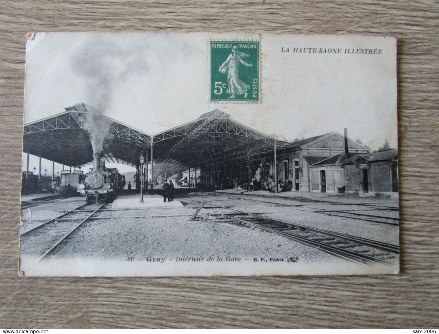 70 GRAY INTERIEUR DE LA GARE TRAIN - Gray