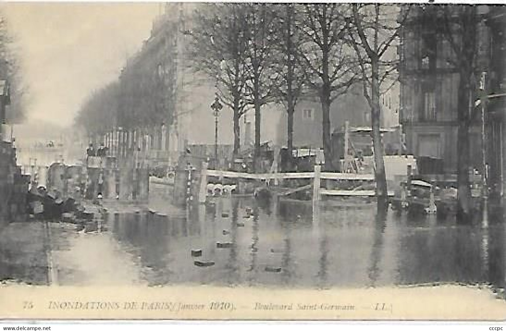 CPA Paris Inondations Janvier 1910 Boulevard Saint-Germain - Paris (06)