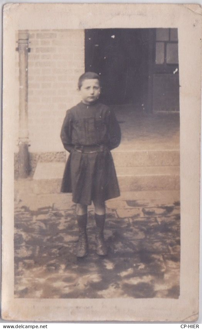 91 ATHIS-MONS  - CARTE-PHOTO -  GARÇON  EN TENUE ECOLIERE - UNIFORME ECOLIER  - JEUNE GARÇON - Scuole