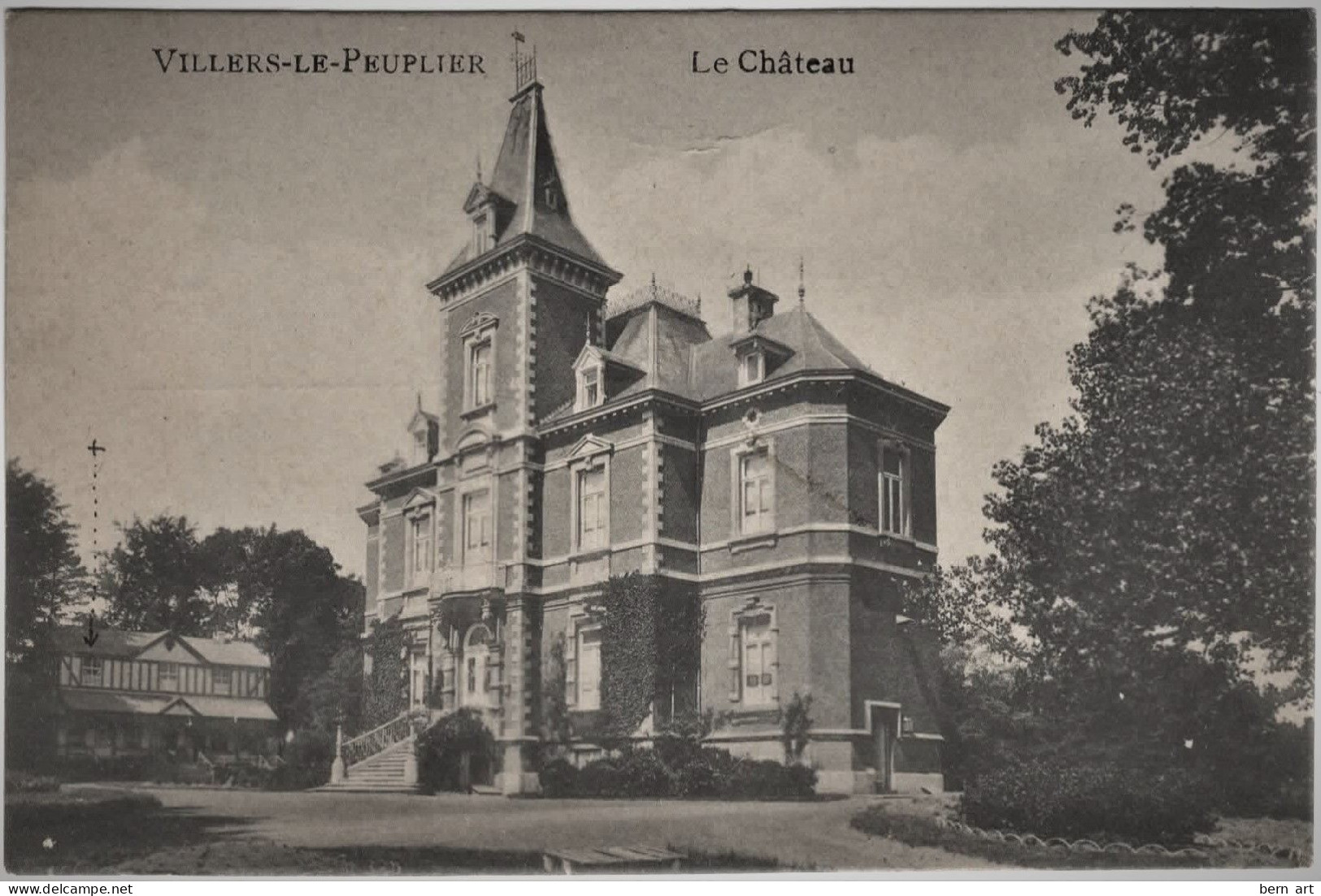 CPA. Villiers-le-Peuplier "Le Château". N° Sans. Edit.: Emile Dumont. Editeur, Liège. - Hannuit