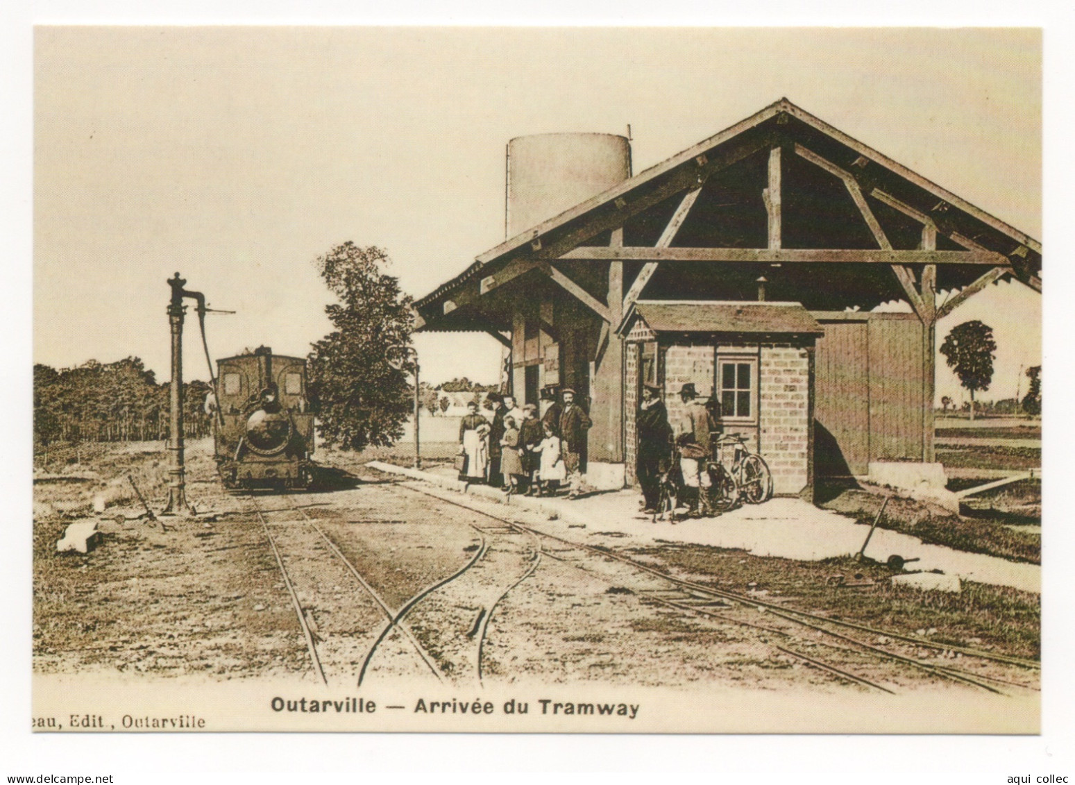 OUTARVILLE (45) TRAIN ARRIVANT EN GARE - LOCO VAPEUR DECAUVILLE - (REPRODUCTION D'UNE CARTE POSTALE ANCIENNE) - Eisenbahnen