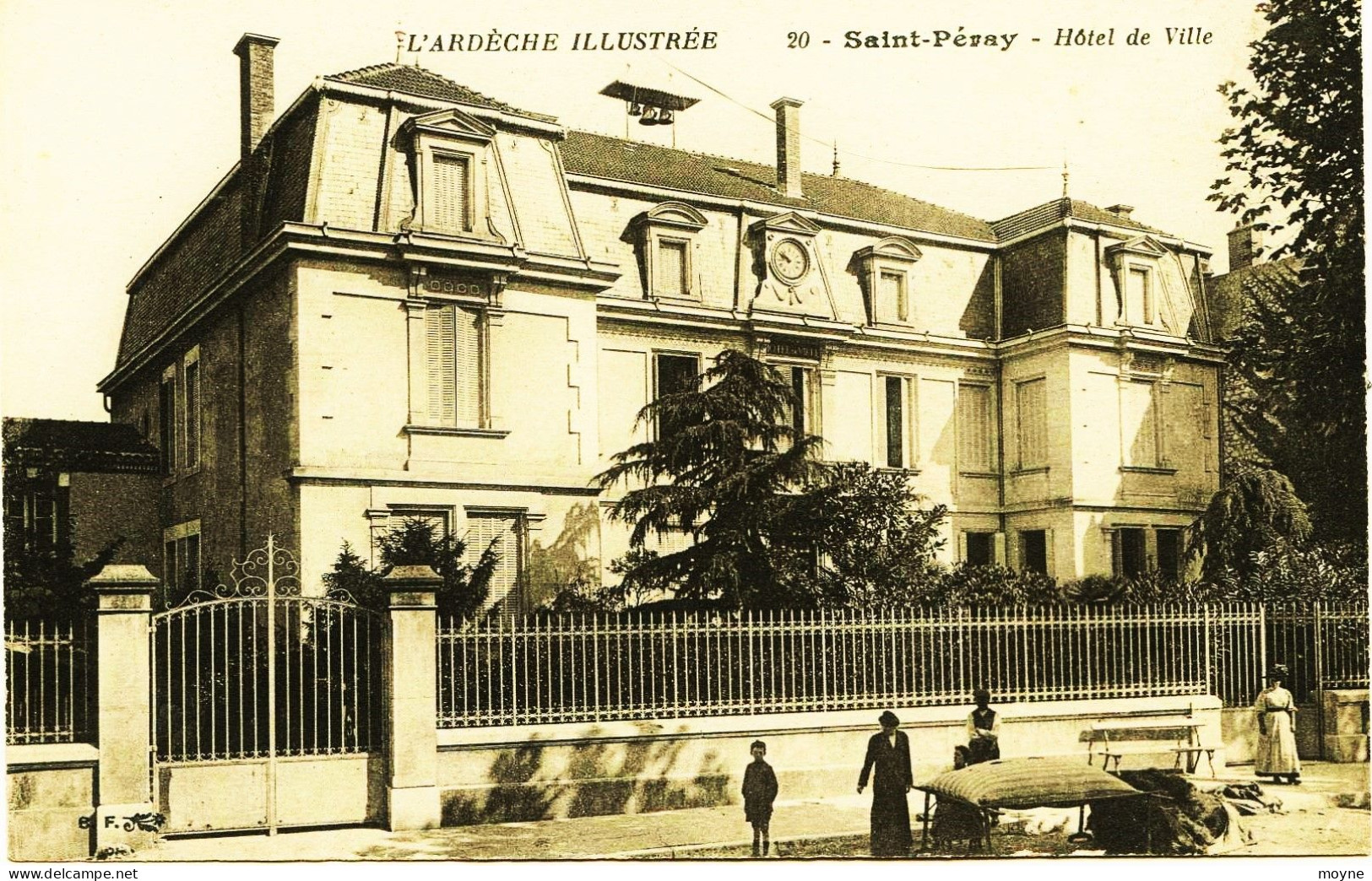 3571 - Ardéche :  SAINT  PERAY  :  MATELASSIERS   Devant   L'HOTEL De VILLE   Rare - Saint Péray