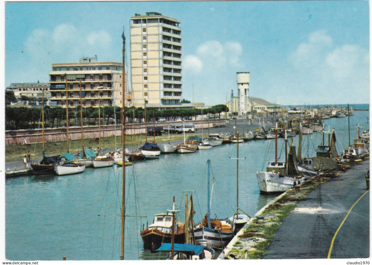 PESCARA - CARTOLINA - PORTO CANALE  - CON ANNULLO DI  CASTELNUOVO GARFAGNANA  (LU) 1978 - Pescara