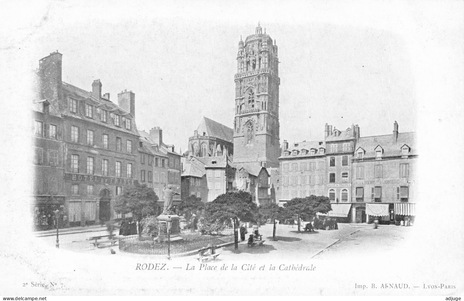 CPA-RODEZ- Place De La Cité - Verso Commercial ROQUEFORT SOCIÉTÉ * Carte Pionnière - DND *TBE 2 Scans - Advertising