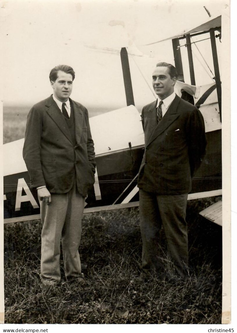 PHOTO     16 CM SUR 12 CM     ARRIVEE DE LA COUPE DUNLOP   M DE ROUVRE ET DARY  VAINQUEURS - 1939-1945: II Guerra