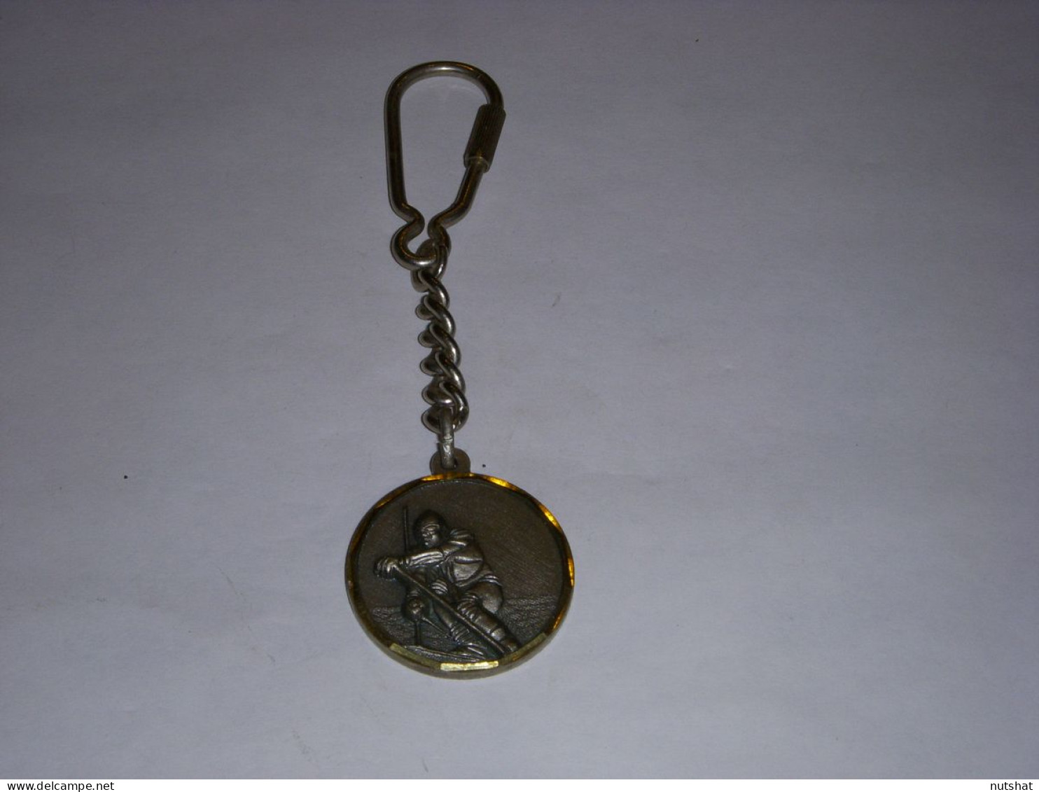 PORTE CLEFS 36 MOUSQUETON CHALLENGE SKI CAISSE D'EPARGNE 1983 METAL              - Porte-clefs