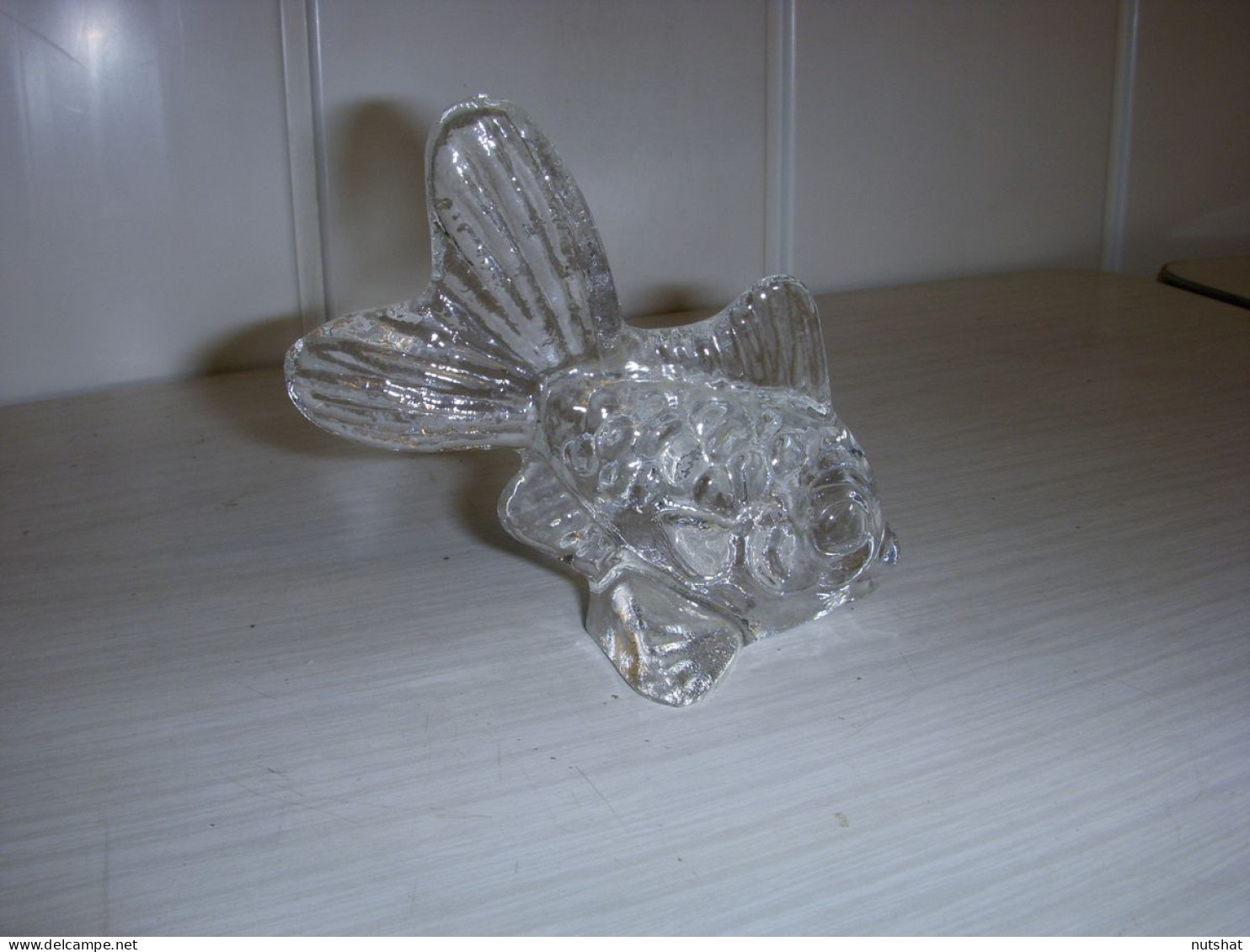 506 POISSON DECOR En VERRE MASSIF Envriron 6x6cm - Andere & Zonder Classificatie