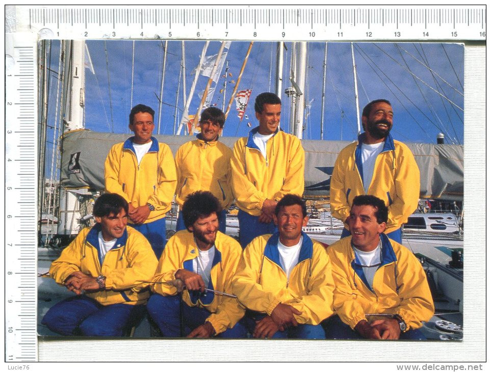 LA COURSE AUTOUR DU MONDE -  " LA POSTE " - Equipage : Malle, Cadene, Foxonet, Guillot, Kermoal, Lassus, Perraud, Ricard - Sailing