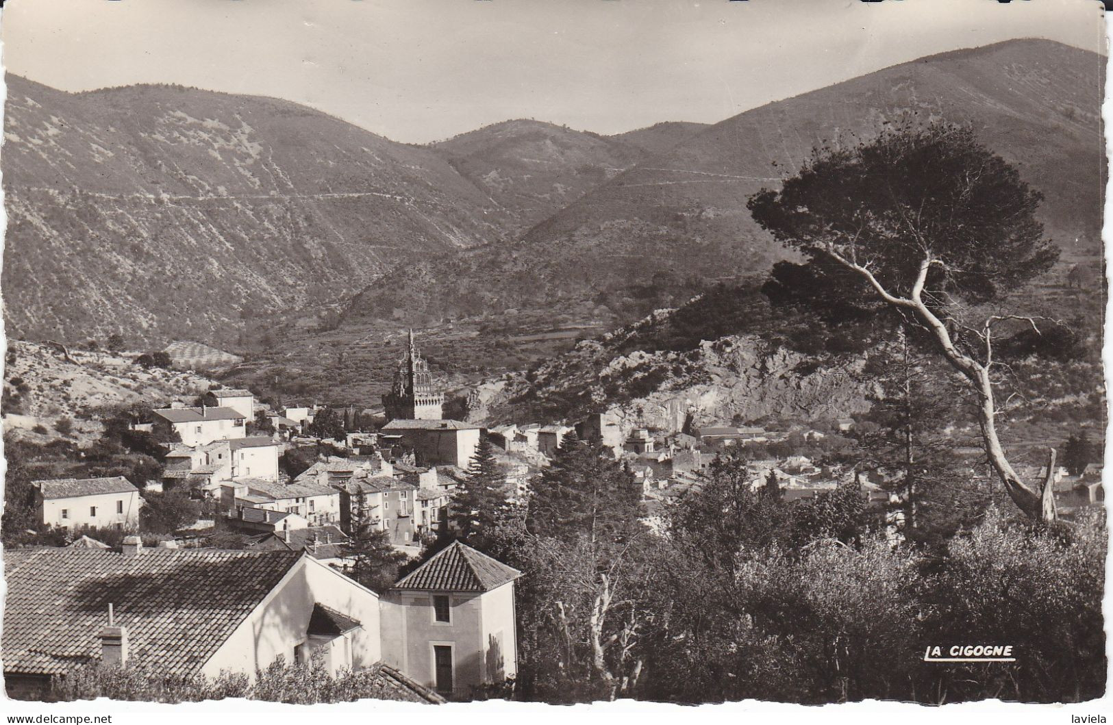 26 NYONS - Quartier Des Grands Ports Vu De La Promenade Des Pieds Vaux  - Circulée 1961 - Nyons