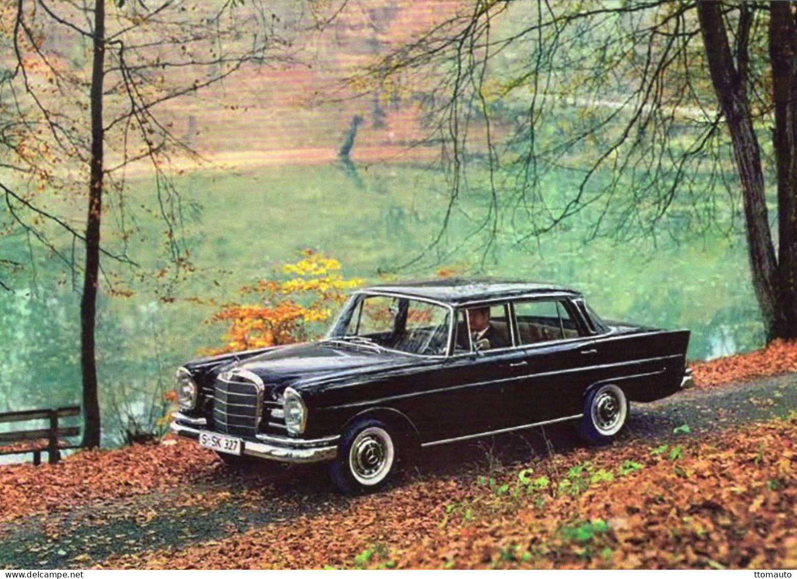 Mercedes  300SE Heckflosse     (1962)  - CPM - Voitures De Tourisme