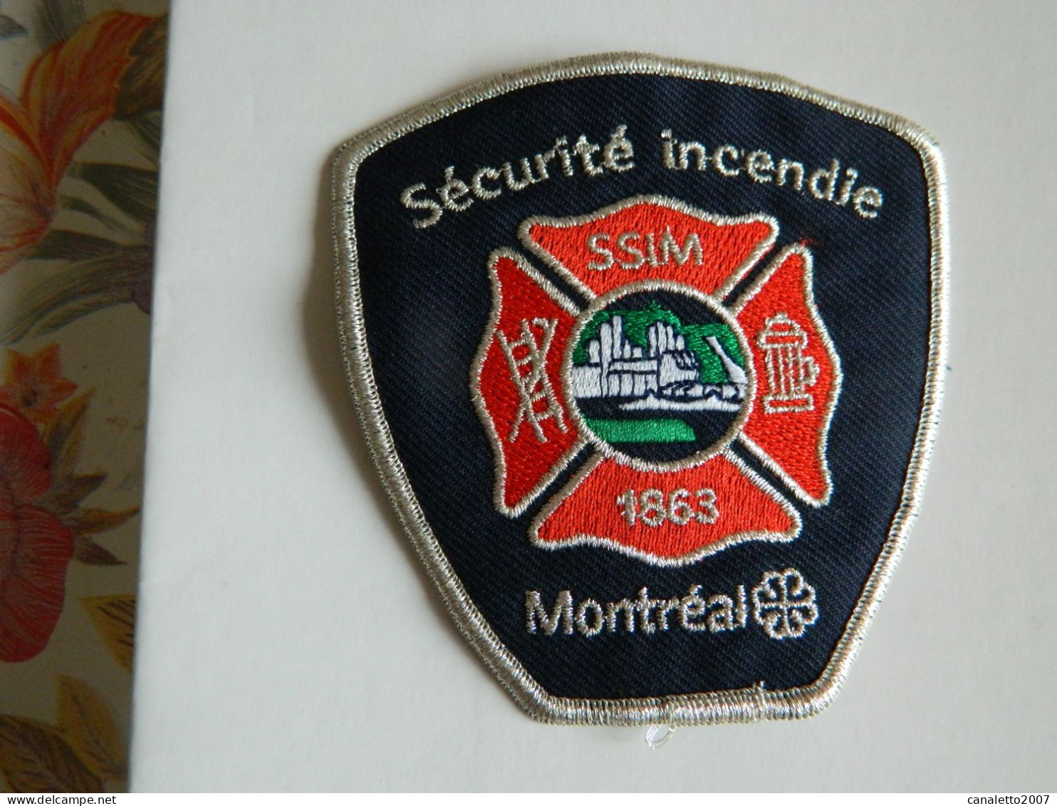 MONTREAL +POMPIERS : TRES BEL ECUSSON   DES POMPIERS DE LA DRIGADE D'INCENDIE DE MONTREAL CANADA - Brandweer