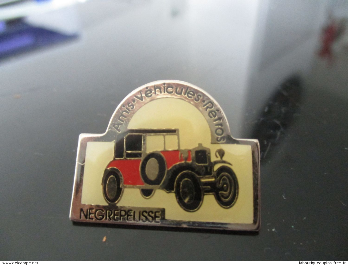 Pin's Lot 005 -- Amis Vehicules Retros Negrepelisse  -- Exclusif Sur Delcampe - Altri & Non Classificati