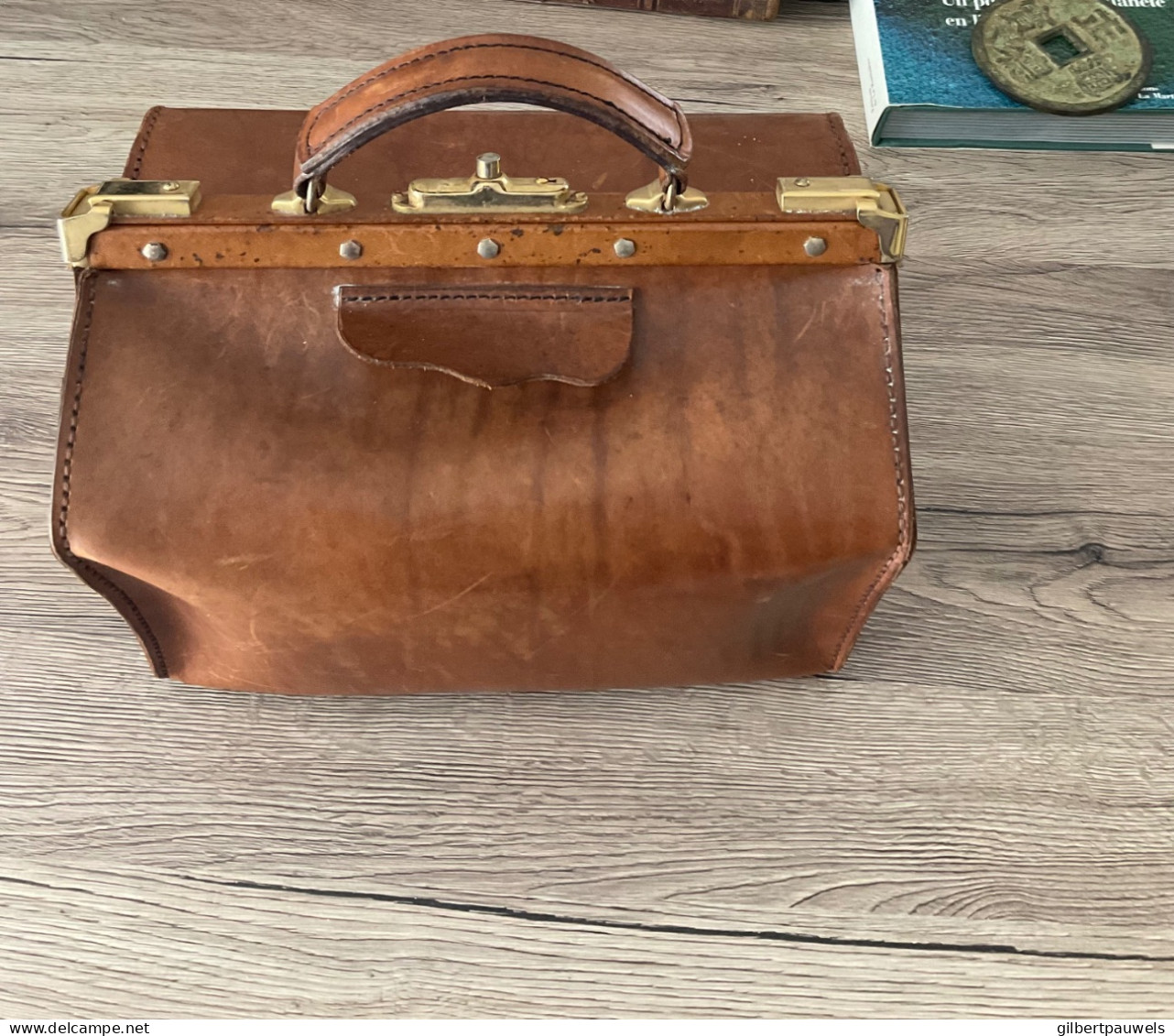 DOKTERS HANDTAS LEDER - Leather Goods 