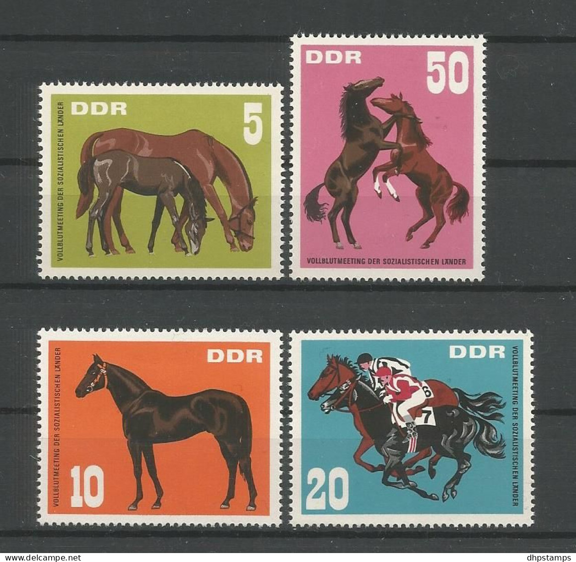 DDR 1967 Horses  Y.T. 999/1002 ** - Neufs