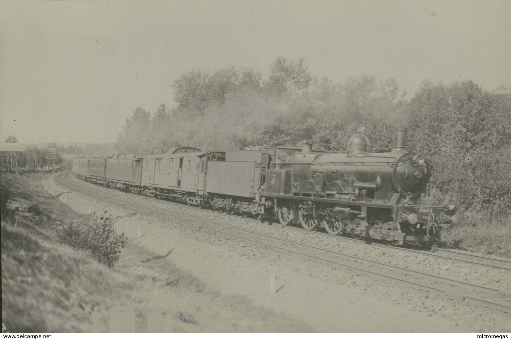 Reproduction - Locomotive 2-643 - Trains