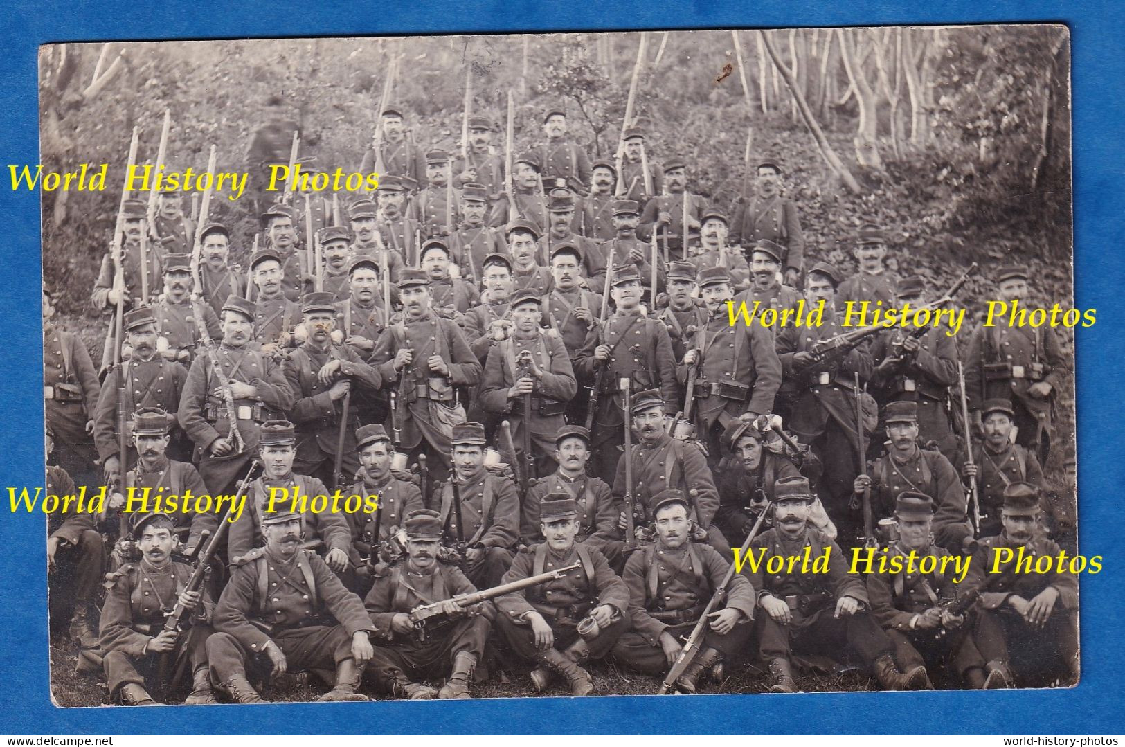 CPA Photo - Superbe Portrait De Soldat Du 50e Régiment D' Infanterie - Voir Zoom - Képi Fusil Uniforme Arme - Périgueux - Uniformi