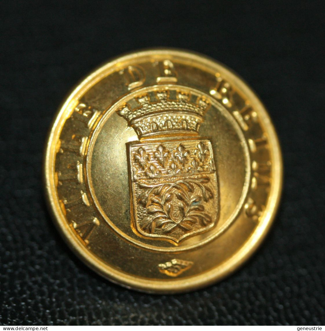 Magnifique Bouton D'uniforme Début XXe "Ville De Reims" Marne - Buttons