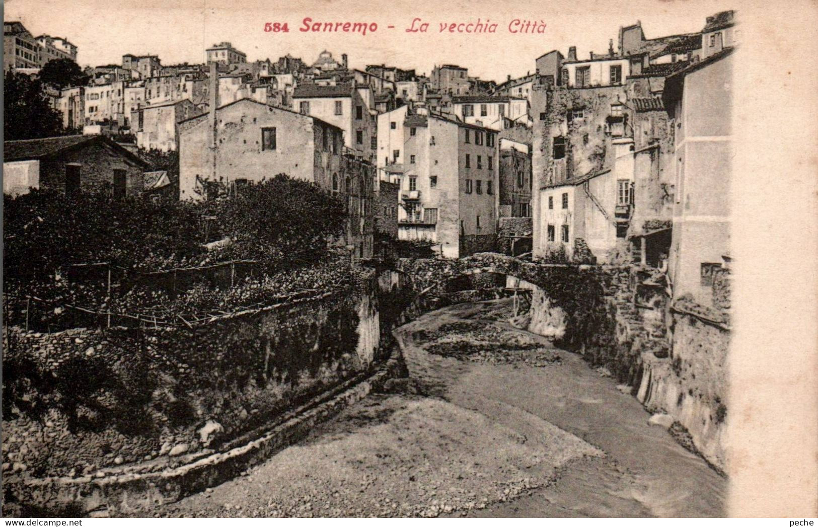 N°556 W -cpa San Remo -la Vecchia Citta- - San Remo