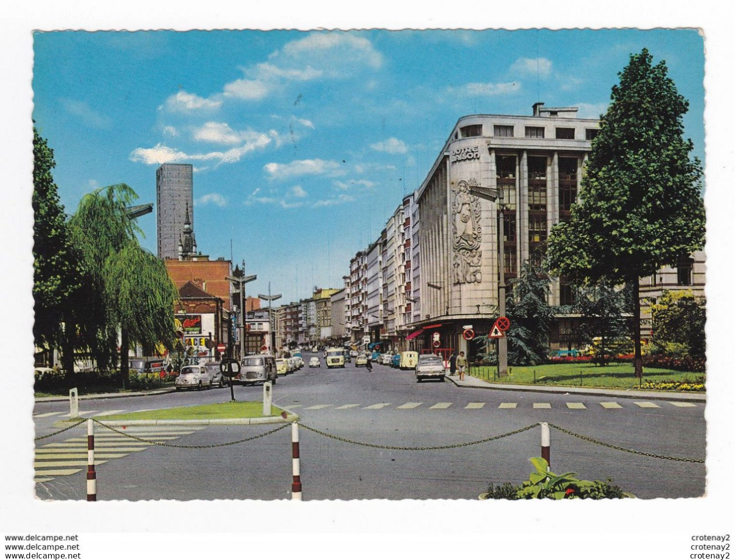 Hainaut CHARLEROI Boulevard TIROU Notre Maison En 1967 Opel Bus Fiat VW Käfer  Citroën 2CV Mur De PUB - Charleroi