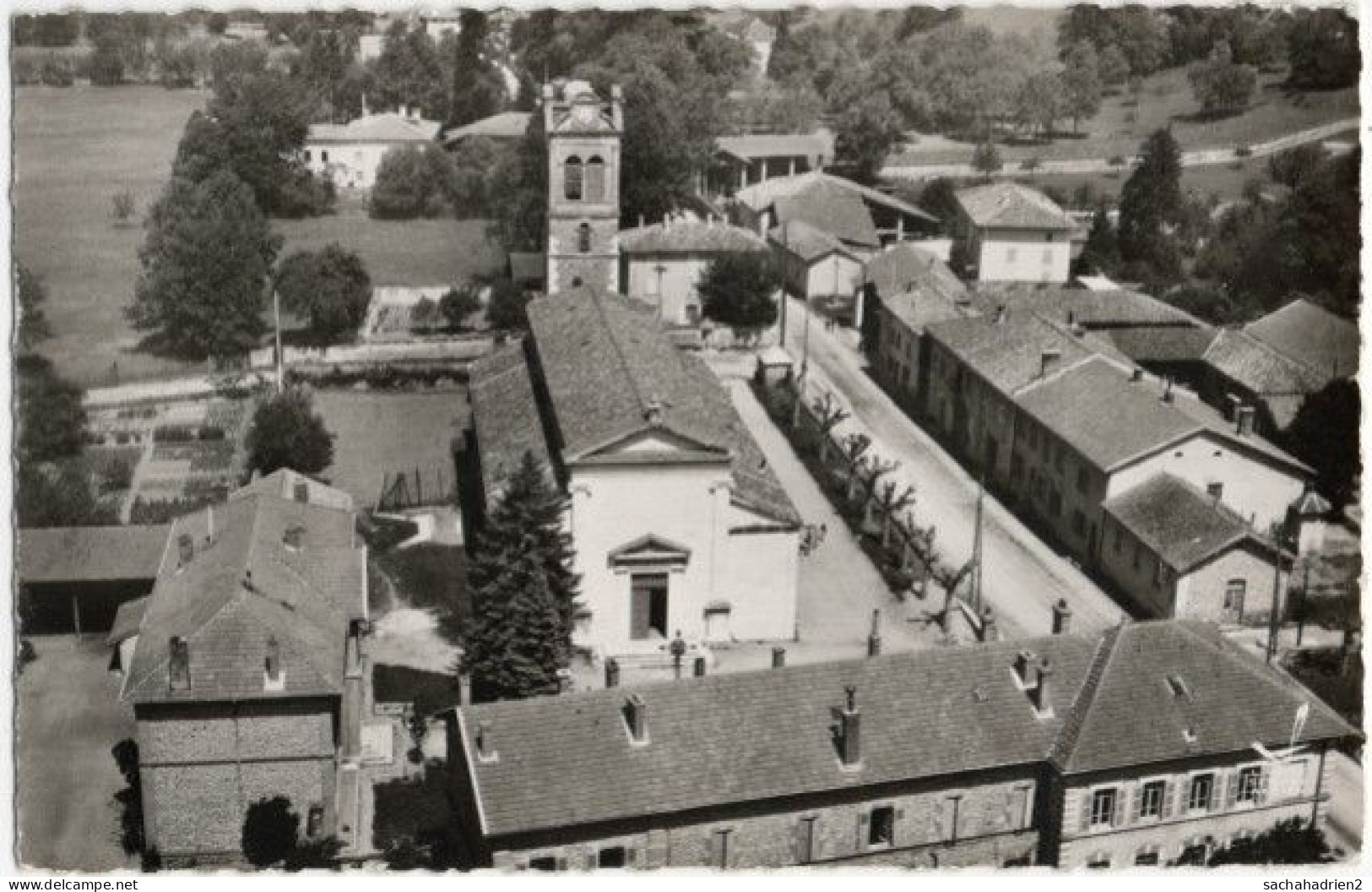 38. Pf. VIRIVILLE. L'Eglise Et Le Groupe Scolaire. 2 - Viriville