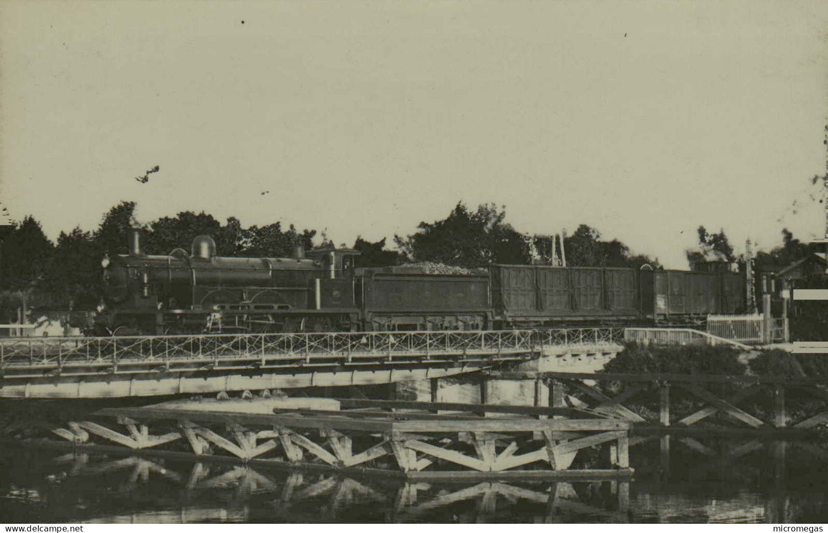 Reproduction - Abbeville, Le Pont Tournant Avant 1914 - Trains