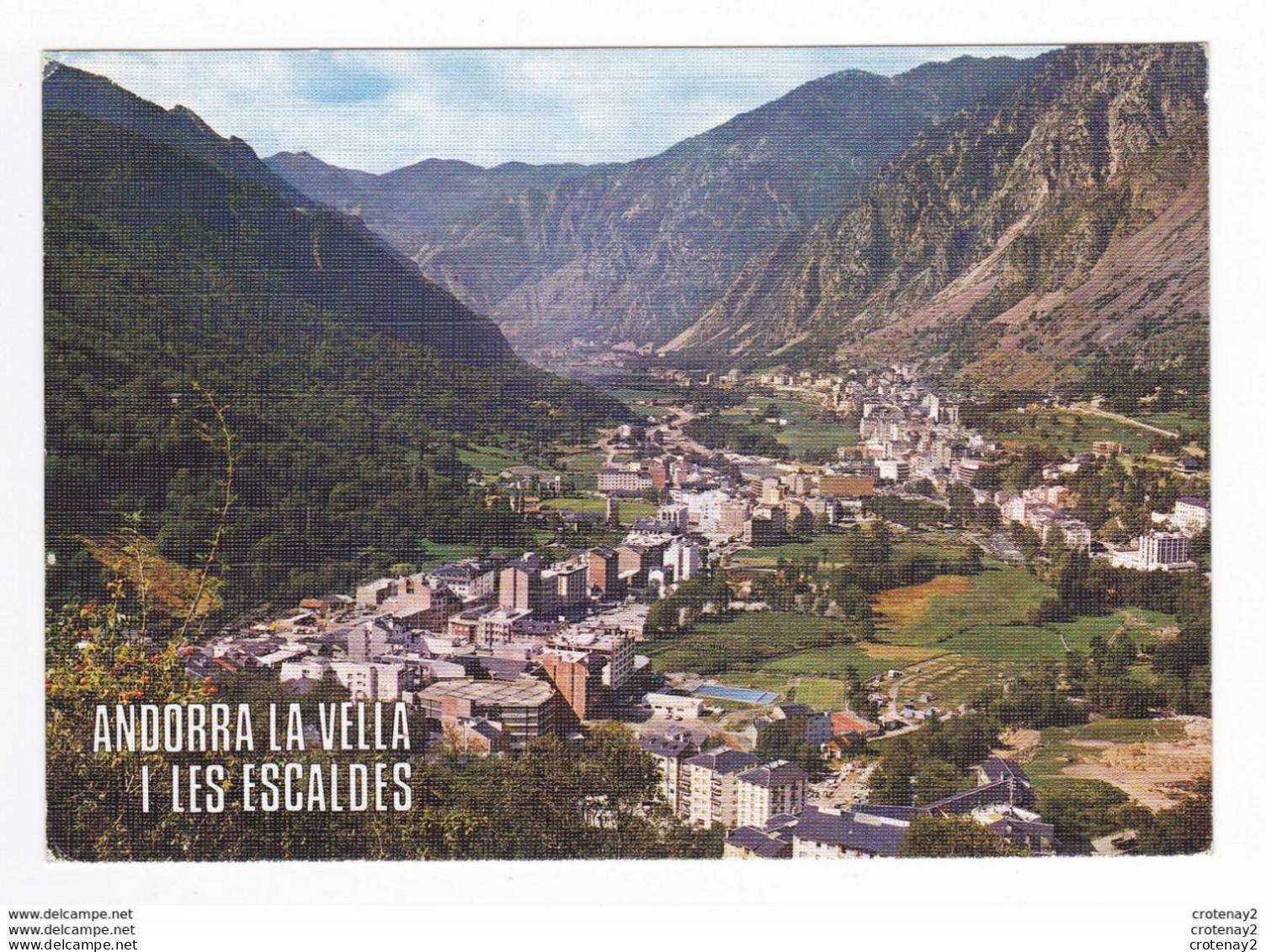 Valls D'Andorra ANDORRE N°107 Andorra La Vella Les Escaldes Piscine Tennis En 1981 VOIR TIMBRE Oiseau - Andorre