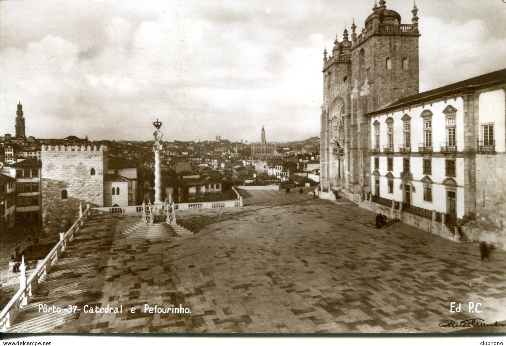 CPSM  - PORTO -  CATEDRAL E PELOURINHO (IMPECCABLE) - Porto