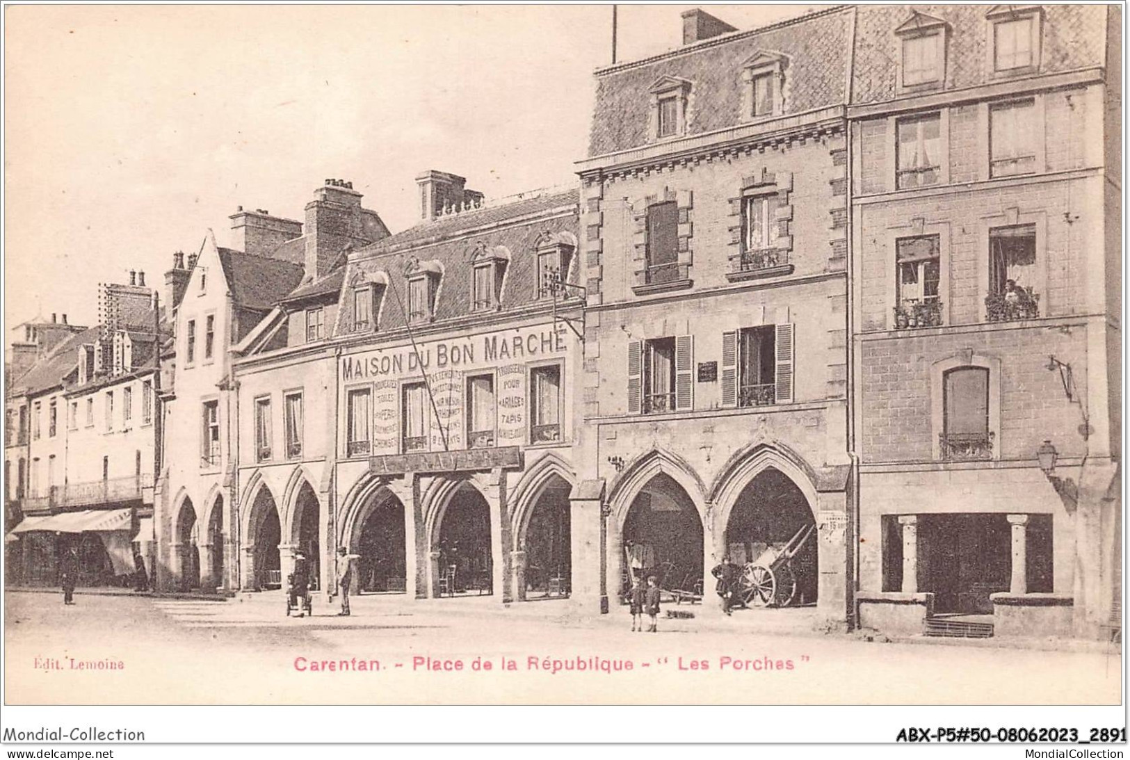 ABXP5-50-0435 - CARENTAN - Place De La Republique - Les Porches - Carentan