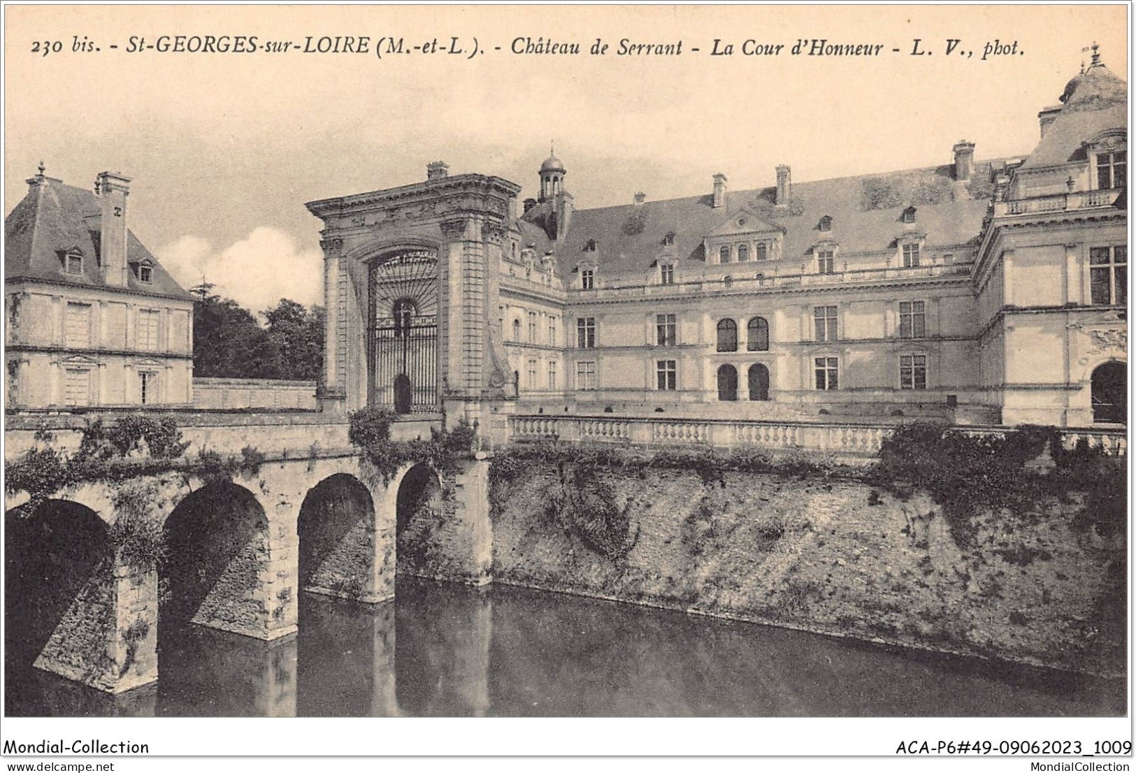 ACAP6-49-0508 - SAINT GEORGES-SUR-LOIRE - Chateau De Serrant - La Cour D'Honneur  - Saint Georges Sur Loire