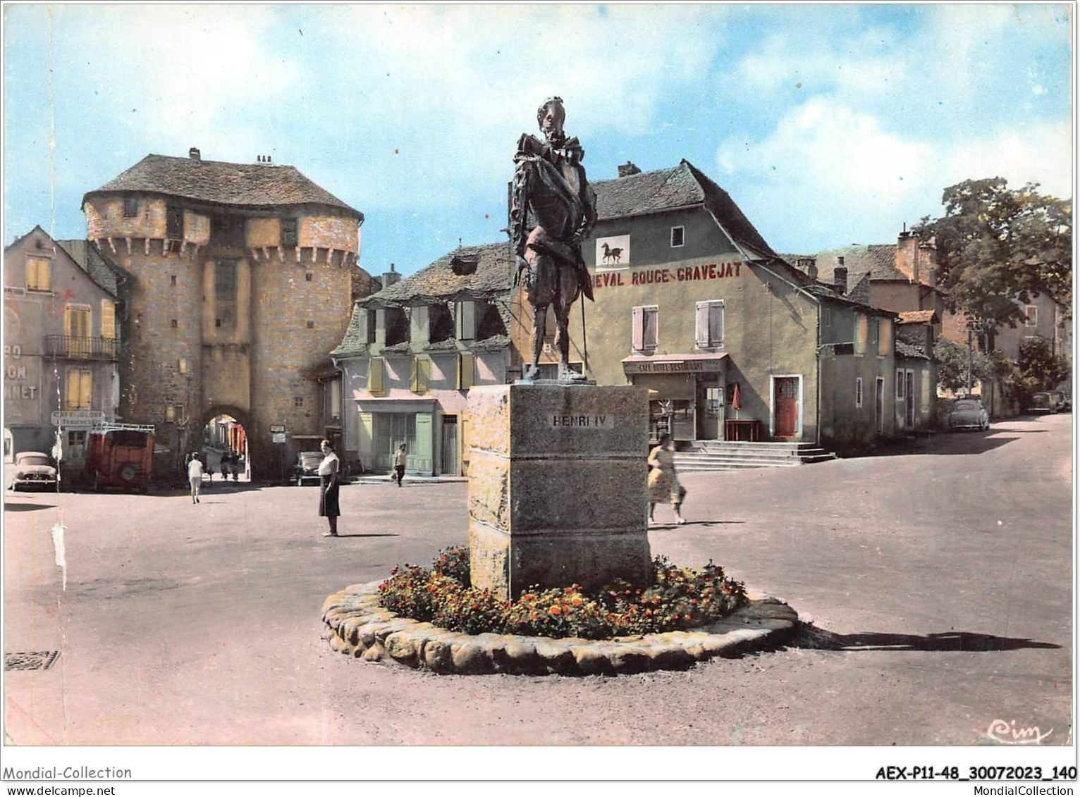AEXP11-48-1073 - MARVEJOLS - La Statue Du Roi Henry IV - Sculpteur Auricoste - Et La Porte Du Soubeyran  - Marvejols