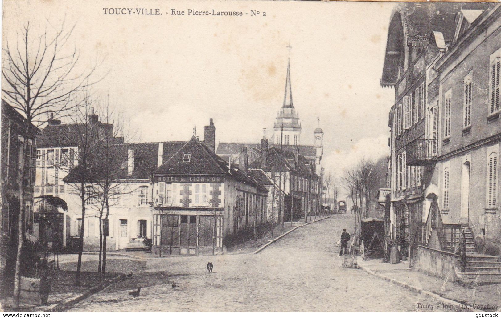 Yonne - Toucy-Ville - Rue Pierre-Larousse - Toucy