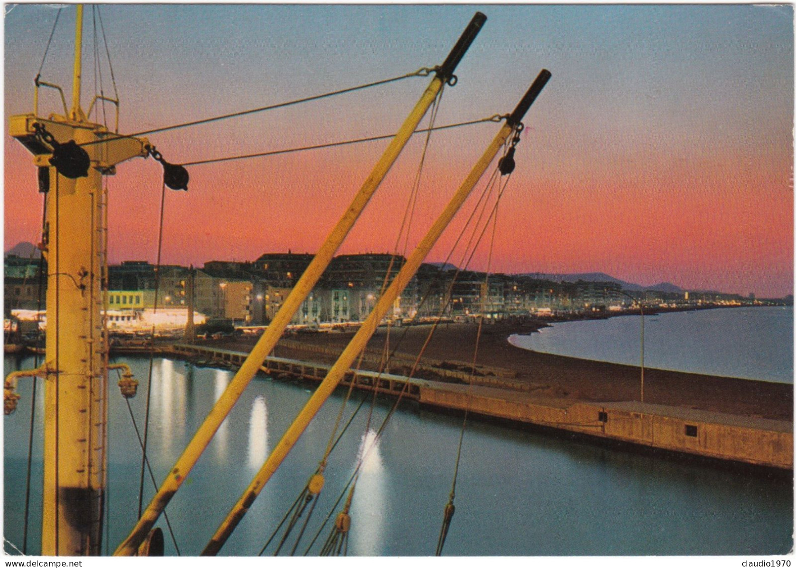 PESCARA - CARTOLINA - LUNGOMARE - ANNULLO DI RAVELLO (SA) -1981 - Pescara