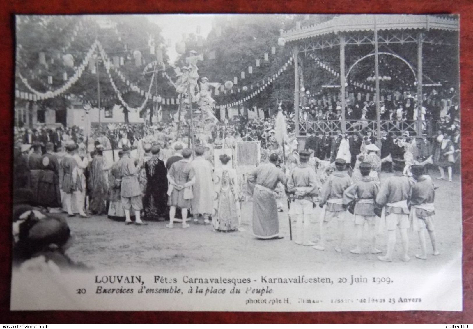 Cpa Louvain ; Fêtes Carnavalesques - Karnavalfeesten 20.06.1909 - Exercices D'ensemble , à La Place Du Peuple - Leuven